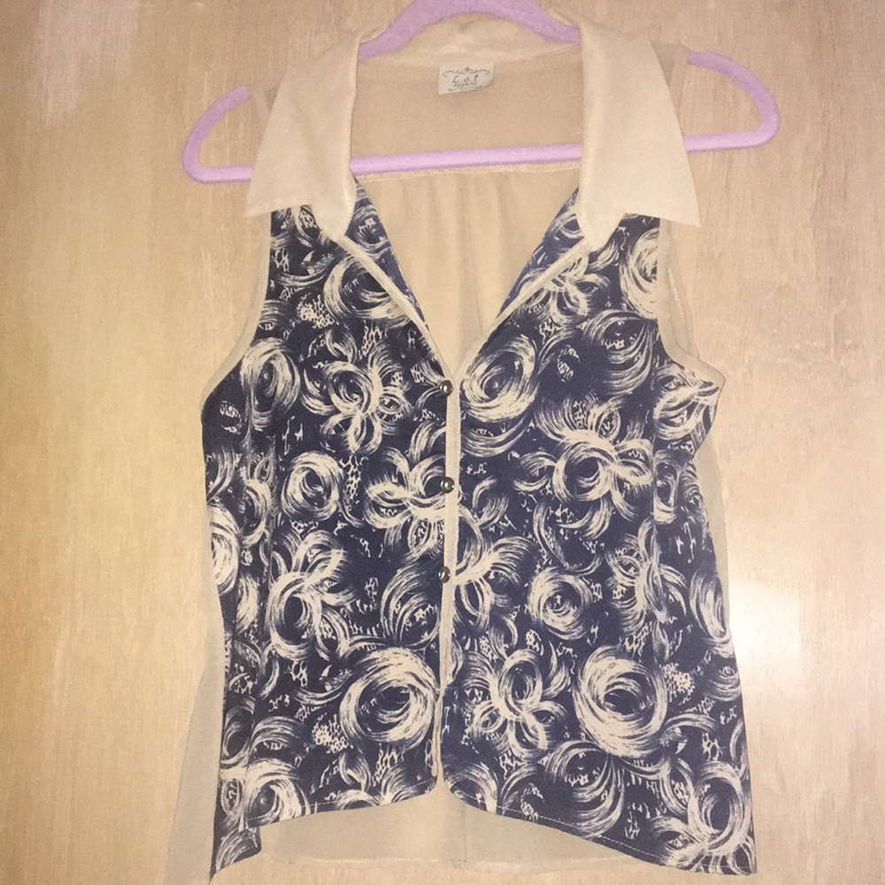 Cream and navy blue print top